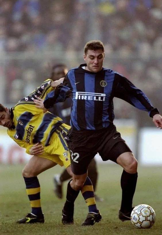 竞技宝娱乐 -转会期国际米兰复出首秀：欧联节点到来；媒体盛赞；轮换策略成焦点的简单介绍