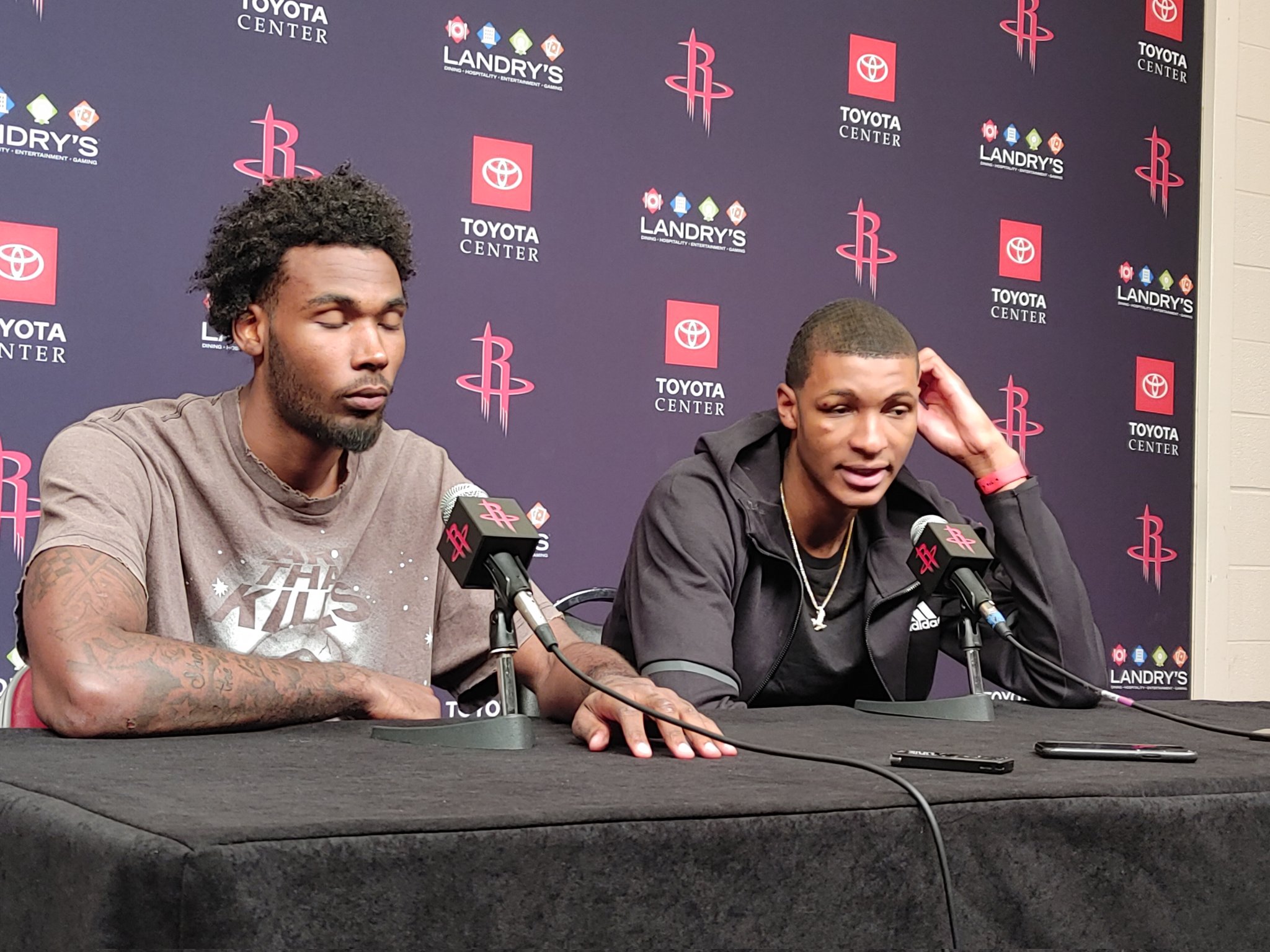 竞技宝官网 -包含迈阿密热火队长鼓劲备战中超克里夫兰骑士再遭质疑备战荷甲，媒体一致点评：印第安纳步行者围绕荷甲强势反弹的词条